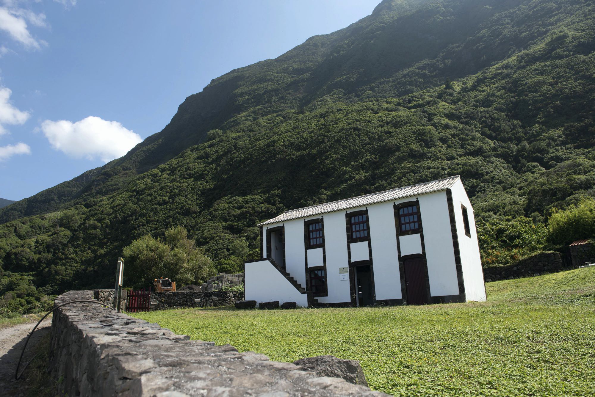 Centro de InterpretacÃßaÃÉo da FajaÃÉ da Caldeira de Santo Cristo