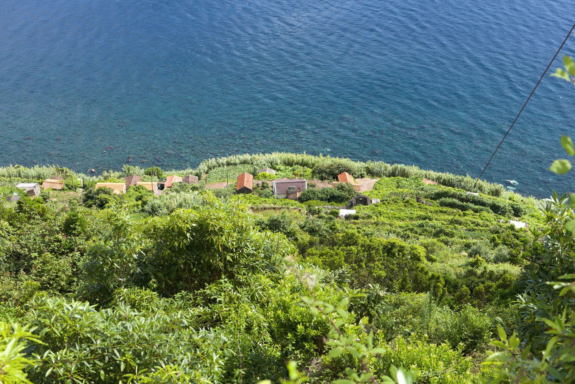 Blick auf Fajã da Saramagueira