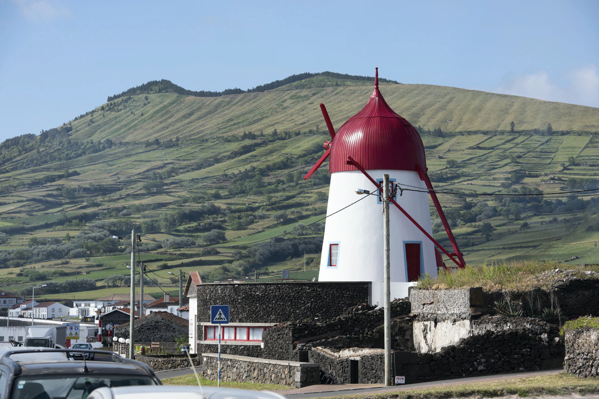 Windmühle in Praia de São Mateus